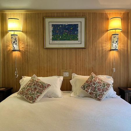 La Cour Carree Bed and Breakfast Rustrel Exteriör bild