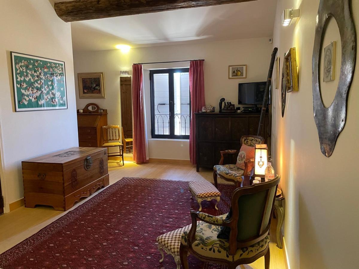 La Cour Carree Bed and Breakfast Rustrel Exteriör bild