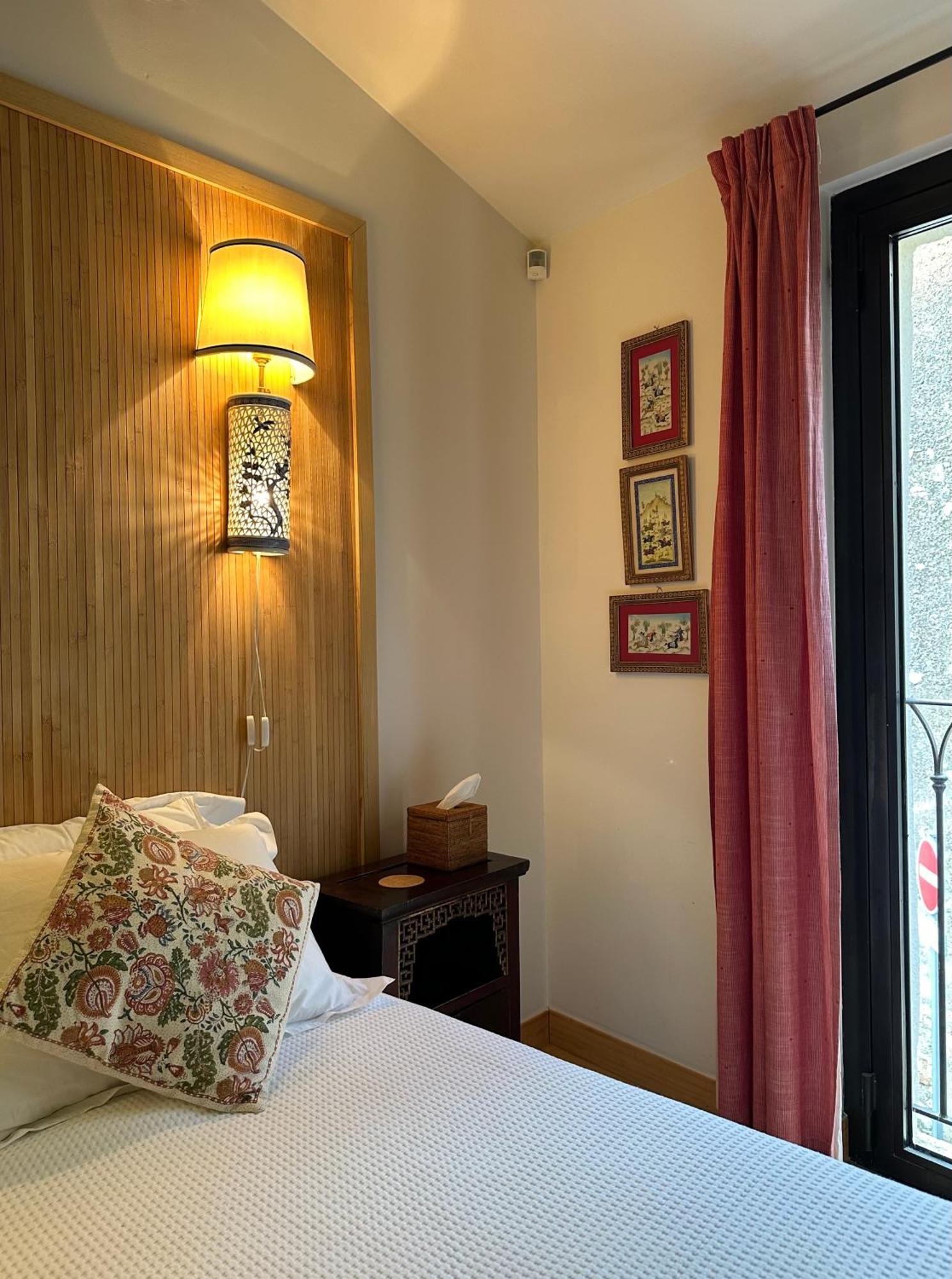 La Cour Carree Bed and Breakfast Rustrel Exteriör bild